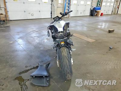 Czwarte zdjęcie samochodu z boku: 2025 YAMAHA MT09 SP VIN:JYARN95E6SA002555 - miniatura