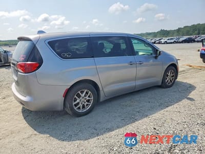 Trzecie zdjęcie samochodu z tyłu: 2017 CHRYSLER PACIFICA TOURING VIN:2C4RC1DG9HR702900 - miniatura