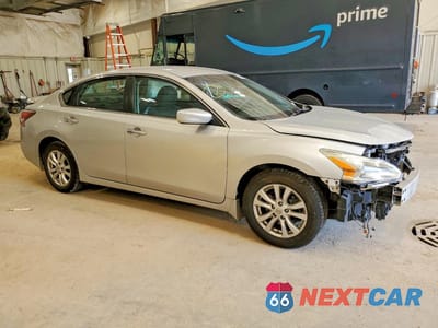 Czwarte zdjęcie samochodu z boku: 2015 NISSAN ALTIMA 2.5 S VIN:1N4AL3APXFC162711 - miniatura
