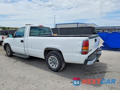 Drugie zdjęcie samochodu z przodu: 2007 GMC NEW SIERRA C1500 CLASSIC VIN:3GTEC14X27G208333 - miniatura
