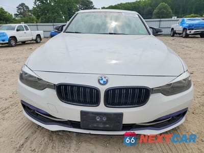 Piąte zdjęcie samochodu w środku: 2017 BMW 330 XI VIN:WBA8D9G55HNT90814 - miniatura