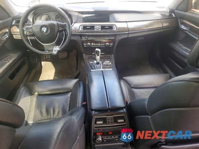 Zdjęcie 8 z 12 samochodu: 2012 BMW 750 LXI VIN:WBAKC8C59CC435945 - miniatura