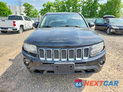 Piąte zdjęcie samochodu w środku: 2014 JEEP COMPASS LATITUDE VIN:1C4NJDEB6ED688266 - miniatura