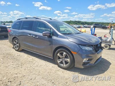 Czwarte zdjęcie samochodu z boku: 2019 HONDA ODYSSEY TOURING VIN:5FNRL6H82KB007581 - miniatura