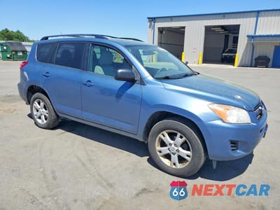 Czwarte zdjęcie samochodu z boku: 2012 TOYOTA RAV4 BASE VIN:2T3BF4DVXCW206544 - miniatura