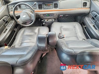 Zdjęcie 8 z 12 samochodu: 2004 FORD CROWN VICTORIA LX VIN:2FAHP74W04X142660 - miniatura