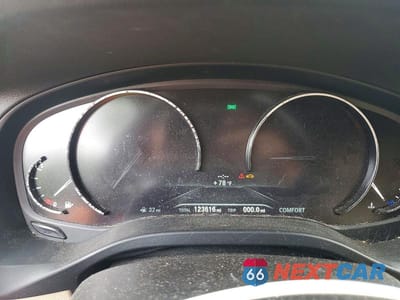 Zdjęcie 9 z 13 samochodu: 2019 BMW X3 SDRIVE30I VIN:5UXTR7C50KLF23766 - miniatura