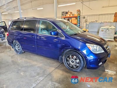 Czwarte zdjęcie samochodu z boku: 2005 HONDA ODYSSEY TOURING VIN:5FNRL38865B128293 - miniatura