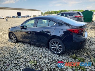 Drugie zdjęcie samochodu z przodu: 2018 MAZDA 3 TOURING VIN:3MZBN1V32JM164414 - miniatura