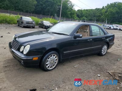 2001 MERCEDES-BENZ E 320 WDBJF65JX1B309079 - główne zdjęcie licytacji z USA - miniatura