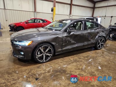 2023 VOLVO S60 CORE 7JRL12FV5PG231987 - główne zdjęcie licytacji z USA - miniatura