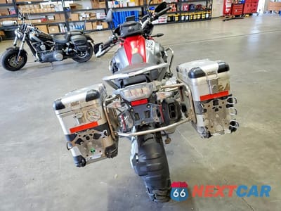 Czwarte zdjęcie samochodu z boku: 2014 BMW R1200 GS VIN:WB10A110XEZ185742 - miniatura