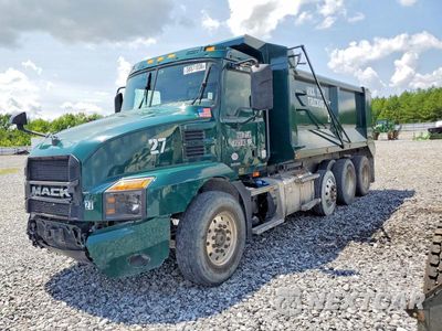 Trzecie zdjęcie samochodu z tyłu: 2020 MACK AN64T DUMP TRUCK VIN:1M1AN3GY0LM016733 - miniatura