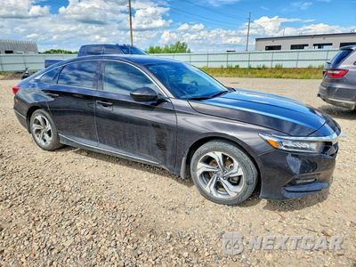 Czwarte zdjęcie samochodu z boku: 2018 HONDA ACCORD EX VIN:1HGCV1F45JA245470 - miniatura