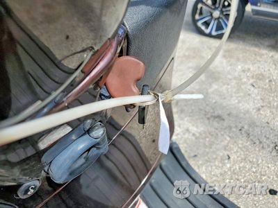 Zdjęcie 8 z 9 samochodu: 2013 VESPA GTS 300 SUPER VIN:ZAPM459L7D5901695 - miniatura