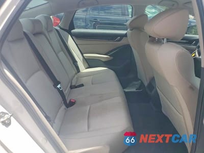 Zdjęcie 10 z 12 samochodu: 2019 HONDA ACCORD LX VIN:1HGCV1F13KA154222 - miniatura