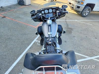 Zdjęcie 6 z 9 samochodu: 2016 HARLEY-DAVIDSON FLHTKL ULTRA LIMITED LOW VIN:1HD1KKL34GB638314 - miniatura