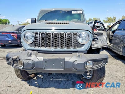 Piąte zdjęcie samochodu w środku: 2025 JEEP GLADIATOR SPORT VIN:1C6PJTAG6SL533097 - miniatura