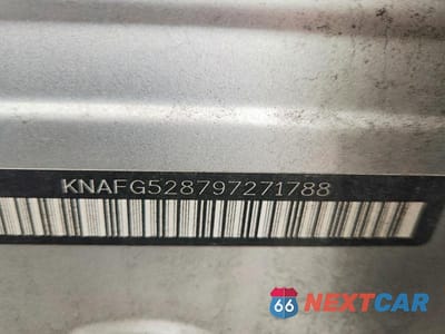 Zdjęcie 12 z 12 samochodu: 2009 KIA RONDO BASE VIN:KNAFG528797271788 - miniatura