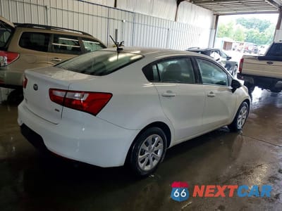 Trzecie zdjęcie samochodu z tyłu: 2016 KIA RIO LX VIN:KNADM4A38G6542098 - miniatura