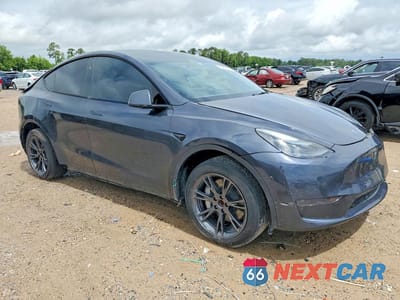 Czwarte zdjęcie samochodu z boku: 2025 TESLA MODEL Y VIN:7SAYGDED1SA343504 - miniatura