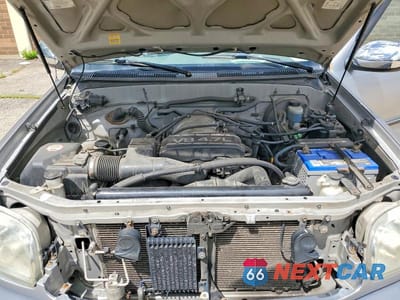 Zdjęcie 11 z 12 samochodu: 2001 TOYOTA TUNDRA SR5 VIN:5TBBT44151S193960 - miniatura