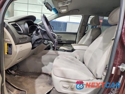Zdjęcie 7 z 13 samochodu: 2017 KIA SEDONA LX VIN:KNDMB5C16H6308506 - miniatura