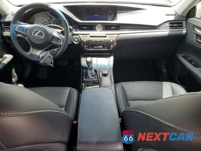 Zdjęcie 8 z 13 samochodu: 2016 LEXUS ES 350 VIN:58ABK1GG9GU035140 - miniatura
