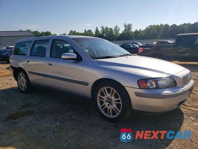 Czwarte zdjęcie samochodu z boku: 2004 VOLVO V70 FWD VIN:YV1SW59V242451163 - miniatura