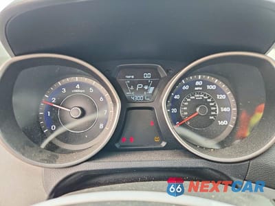 Zdjęcie 9 z 12 samochodu: 2016 HYUNDAI ELANTRA SE VIN:5NPDH4AE1GH661352 - miniatura