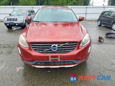 Piąte zdjęcie samochodu w środku: 2015 VOLVO XC60 T5 PREMIER VIN:YV4612RK5F2642280 - miniatura