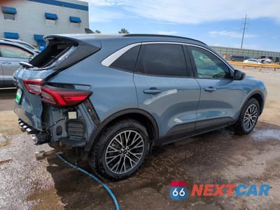 Trzecie zdjęcie samochodu z tyłu: 2023 FORD ESCAPE VIN:1FMCU0E19PUA35864 - miniatura