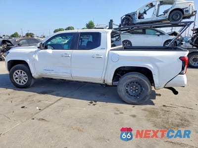 Drugie zdjęcie samochodu z przodu: 2025 TOYOTA TACOMA SR5 VIN:3TMKB5FNXSM025636 - miniatura