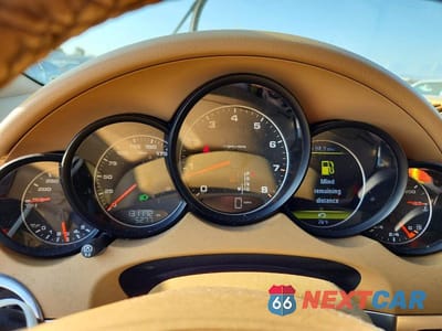 Zdjęcie 9 z 13 samochodu: 2011 PORSCHE CAYENNE VIN:WP1AA2A20BLA04353 - miniatura