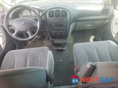 Zdjęcie 8 z 13 samochodu: 2005 DODGE GRAND CARAVAN SXT VIN:2D4GP44L55R219882 - miniatura