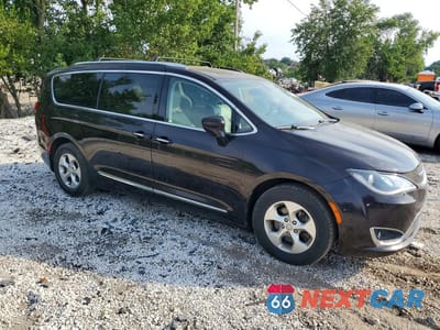 Czwarte zdjęcie samochodu z boku: 2017 CHRYSLER PACIFICA EHYBRID PLATINUM VIN:2C4RC1EG6HR689201 - miniatura