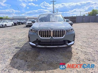 Piąte zdjęcie samochodu w środku: 2026 BMW X1 XDRIVE28I VIN:WBX73EF05T5612831 - miniatura