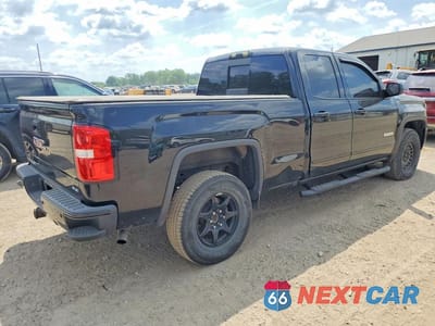 Trzecie zdjęcie samochodu z tyłu: 2018 GMC SIERRA K1500 SLE VIN:1GTV2MEC1JZ167653 - miniatura