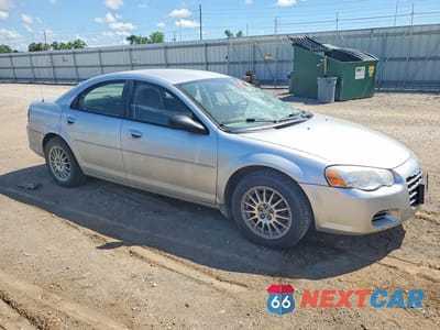 Czwarte zdjęcie samochodu z boku: 2005 CHRYSLER SEBRING VIN:1C3EL46X75N692474 - miniatura