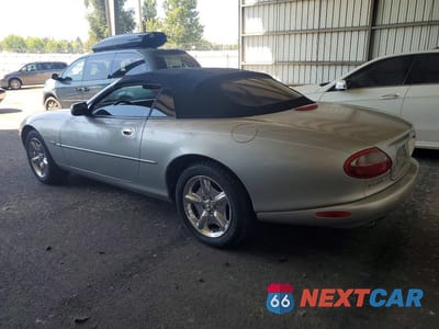 Drugie zdjęcie samochodu z przodu: 1999 JAGUAR XK8 VIN:SAJGX2049XC041200 - miniatura