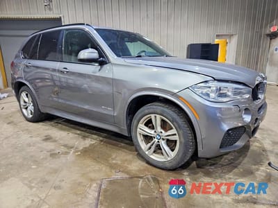 Czwarte zdjęcie samochodu z boku: 2016 BMW X5 XDRIVE35I VIN:5UXKR0C50G0S85698 - miniatura