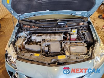 Zdjęcie 11 z 12 samochodu: 2014 TOYOTA PRIUS TWO VIN:JTDKN3DU0E1782231 - miniatura