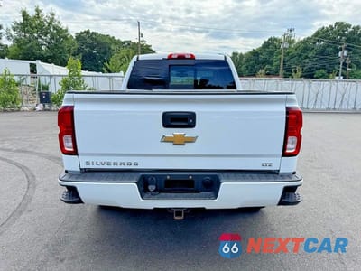 Piąte zdjęcie samochodu w środku: 2017 CHEVROLET SILVERADO K1500 LTZ VIN:3GCUKSECXHG496653 - miniatura
