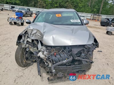 Piąte zdjęcie samochodu w środku: 2020 HYUNDAI SANTA FE SE VIN:5NMS23AD7LH194326 - miniatura