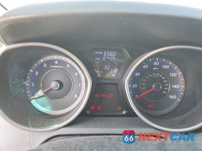 Zdjęcie 9 z 12 samochodu: 2012 HYUNDAI ELANTRA GLS VIN:KMHDH4AE2CU341274 - miniatura