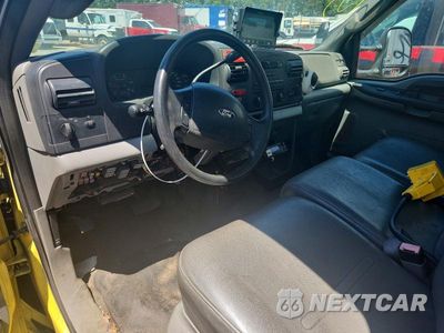 Zdjęcie 8 z 13 samochodu: 2006 FORD F550 SUPER DUTY VIN:1FDAF56PX6EB80017 - miniatura