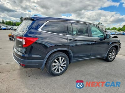 Trzecie zdjęcie samochodu z tyłu: 2020 HONDA PILOT EXL VIN:5FNYF6H58LB026663 - miniatura