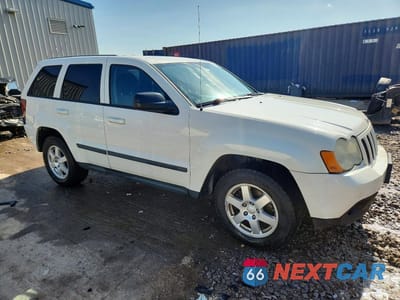 Czwarte zdjęcie samochodu z boku: 2008 JEEP GRAND CHEROKEE LAREDO VIN:1J8GR48KX8C247059 - miniatura