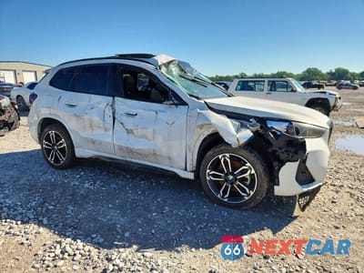 Czwarte zdjęcie samochodu z boku: 2023 BMW X1 XDRIVE28I VIN:WBX73EF05P5W77040 - miniatura