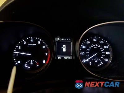 Zdjęcie 9 z 13 samochodu: 2018 HYUNDAI SANTA FE SPORT 2.4L VIN:5NMZUDLB2JH087904 - miniatura